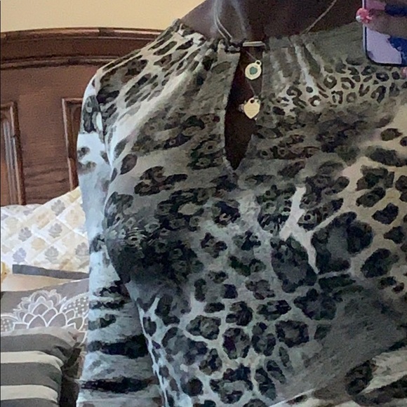 Cache Dress - Picture 5 of 8